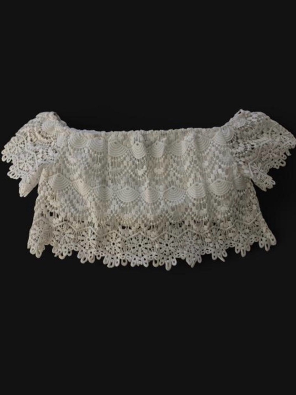 Forever 21 White Lace Off-Shoulder Crop Top